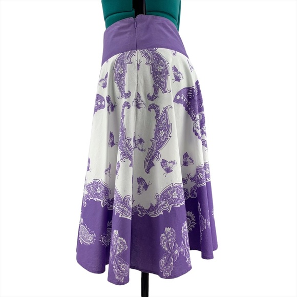 DKR & Co Purple and White Cotton Paisley Butterfly Patterned Circle Skirt, Large - Picture 3 of 14